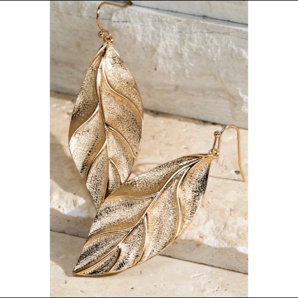 New! Gold Grain Textured Leaf Dangle Earrings